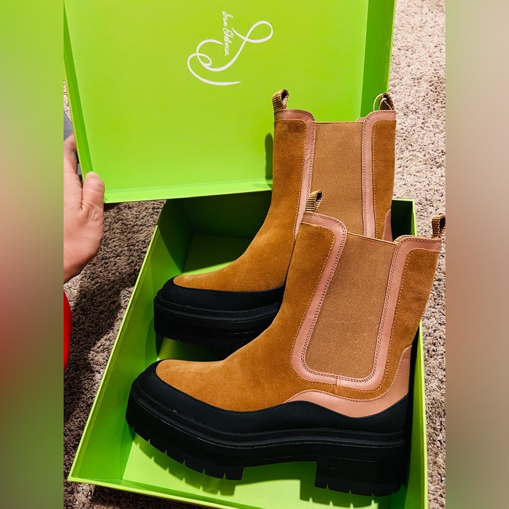 Sam Edelman  Tan and Black Ankle suede Chelsea Boots